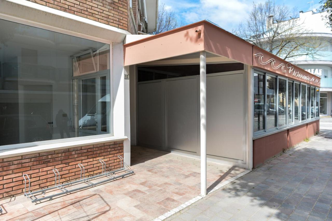 Apartamento Monolocale Ombrellone Incluso Lignano Sabbiadoro Exterior foto